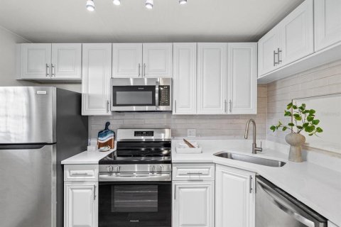 Condominio en venta en Indian Shores, Florida, 2 dormitorios, 86.86 m2 № 2150502 - foto 30