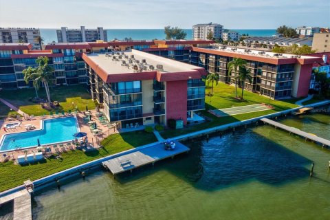 Copropriété à vendre à Indian Shores, Floride: 2 chambres, 86.86 m2 № 2150502 - photo 27