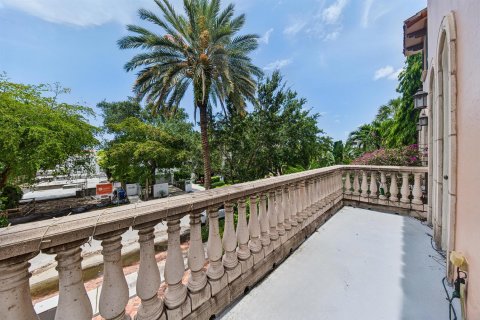 Adosado en venta en Fort Lauderdale, Florida, 3 dormitorios, 274.43 m2 № 2242261 - foto 21