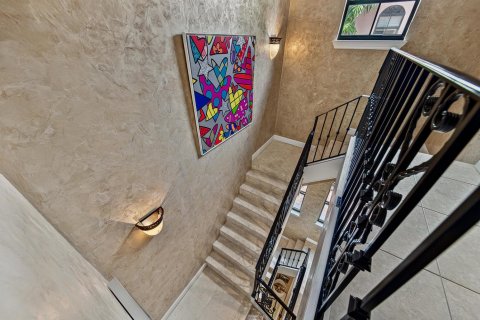 Adosado en venta en Fort Lauderdale, Florida, 3 dormitorios, 274.43 m2 № 2242261 - foto 28