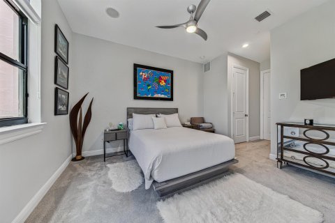 Adosado en venta en Fort Lauderdale, Florida, 3 dormitorios, 274.43 m2 № 2242261 - foto 25