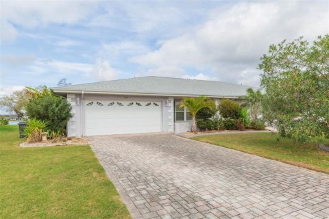 Casa en venta en Sun City Center, Florida, 2 dormitorios, 172.8 m2 № 1536719 - foto 2