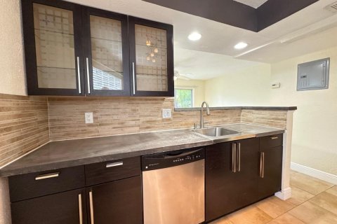Appartement à louer à Fort Lauderdale, Floride: 2 chambres, 102.19 m2 № 2337673 - photo 4