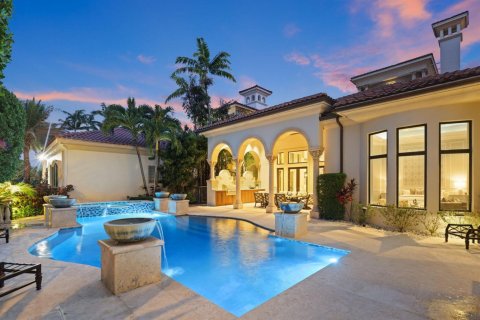 House in Boca Raton, Florida 4 bedrooms, 573.86 sq.m. № 2389910 - photo 20
