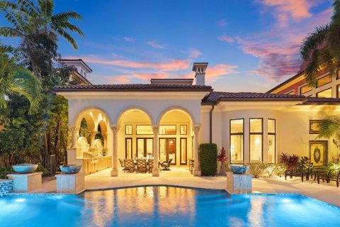 House in Boca Raton, Florida 4 bedrooms, 573.86 sq.m. № 2389910 - photo 23