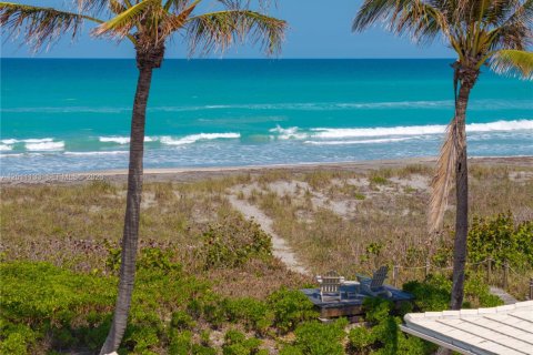 House in Jupiter Island, Florida 7 bedrooms, 286.23 sq.m. № 2076315 - photo 8