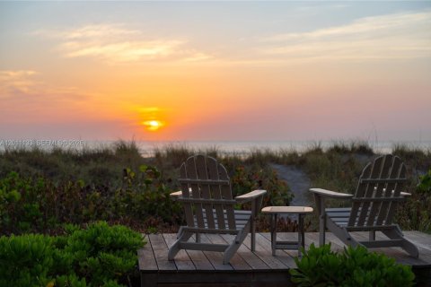 House in Jupiter Island, Florida 7 bedrooms, 286.23 sq.m. № 2076315 - photo 15