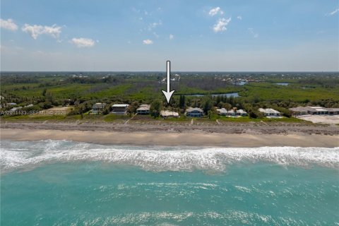 House in Jupiter Island, Florida 7 bedrooms, 286.23 sq.m. № 2076315 - photo 21