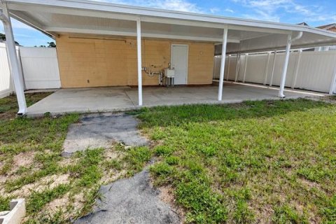 Casa en alquiler en Tampa, Florida, 3 dormitorios, 130.25 m2 № 2389214 - foto 30