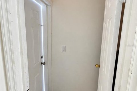 Casa en alquiler en Tampa, Florida, 3 dormitorios, 130.25 m2 № 2389214 - foto 24