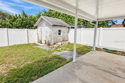 Casa en alquiler en Tampa, Florida, 3 dormitorios, 130.25 m2 № 2389214 - foto 29