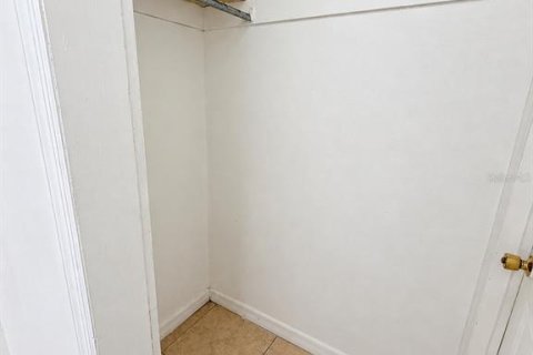 Casa en alquiler en Tampa, Florida, 3 dormitorios, 130.25 m2 № 2389214 - foto 16