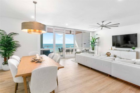 Condominio en venta en Sarasota, Florida, 3 dormitorios, 213.95 m2 № 2101676 - foto 7