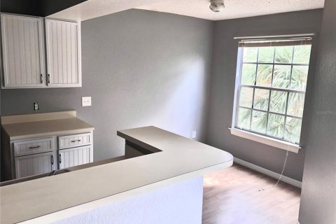 Condo in Orlando, Florida, 1 bedroom № 2111500 - photo 8