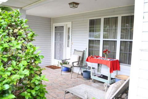 House in Ocala, Florida 2 bedrooms, 132.66 sq.m. № 1767039 - photo 5