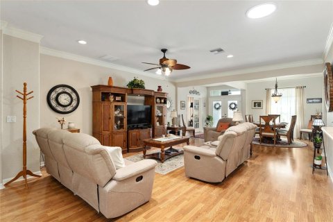 House in Summerfield, Florida 3 bedrooms, 197.51 sq.m. № 1620744 - photo 12