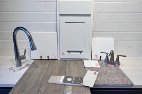 Купить виллу или дом в Пальметто, Флорида 7 комнат, 137.31м2, № 1876555 - фото 2