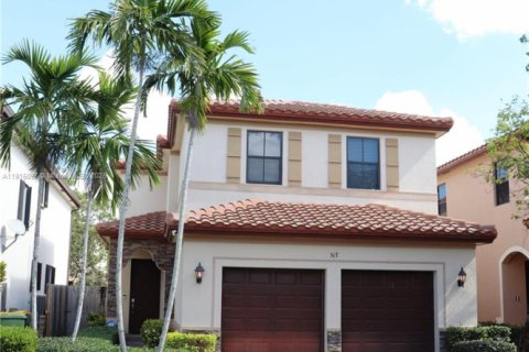 Casa en Homestead, Florida 3 dormitorios, 217.58 m2 № 2055011