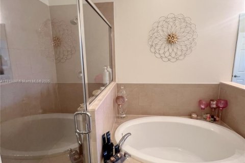 Casa en venta en Homestead, Florida, 3 dormitorios, 217.58 m2 № 2055011 - foto 16