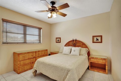 Copropriété à vendre à Lauderdale Lakes, Floride: 2 chambres, 87.7 m2 № 1864720 - photo 18