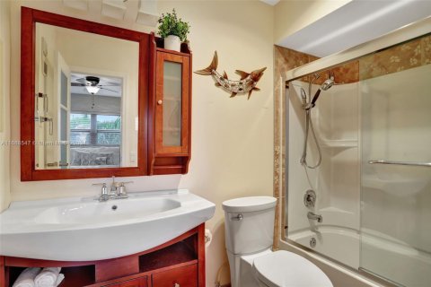 Copropriété à vendre à Lauderdale Lakes, Floride: 2 chambres, 87.7 m2 № 1864720 - photo 17
