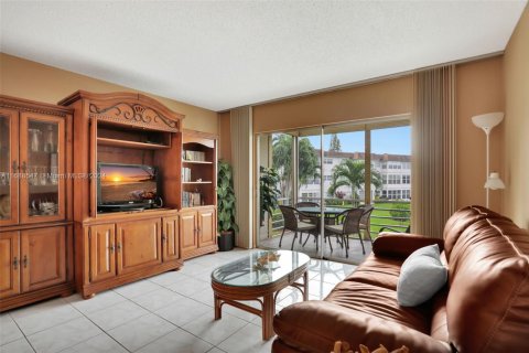 Copropriété à vendre à Lauderdale Lakes, Floride: 2 chambres, 87.7 m2 № 1864720 - photo 3