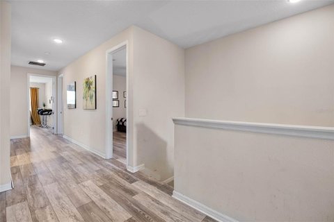 Casa en venta en Kissimmee, Florida, 7 dormitorios, 381.46 m2 № 1733961 - foto 25