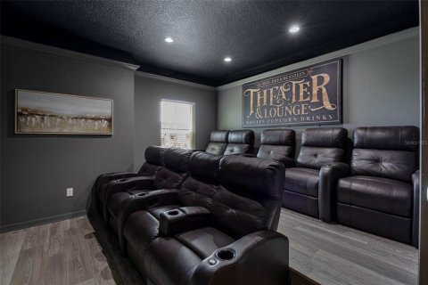 Casa en venta en Kissimmee, Florida, 7 dormitorios, 381.46 m2 № 1733961 - foto 7