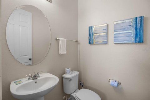 Casa en venta en Kissimmee, Florida, 7 dormitorios, 381.46 m2 № 1733961 - foto 21