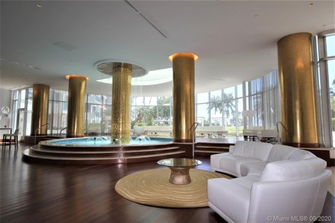 Condominio en alquiler en Miami Beach, Florida, 2 dormitorios, 95.69 m2 № 2079468 - foto 3