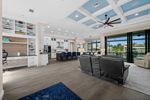 Villa ou maison à vendre à Cape Coral, Floride: 3 chambres, 230.77 m2 № 2417030 - photo 8