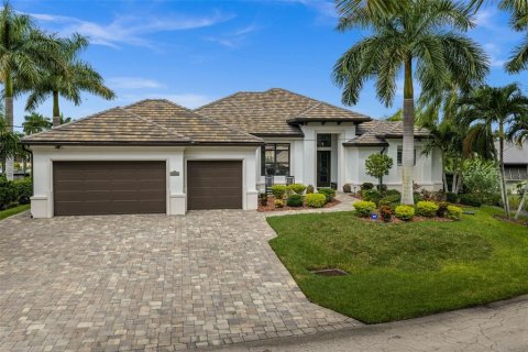 Villa ou maison à Cape Coral, Floride 3 chambres, 230.77 m2 № 2417030