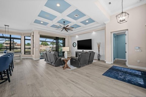 Villa ou maison à vendre à Cape Coral, Floride: 3 chambres, 230.77 m2 № 2417030 - photo 12
