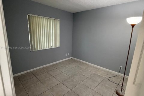 Copropriété à louer à Coral Springs, Floride: 3 chambres, 88.26 m2 № 1988531 - photo 5