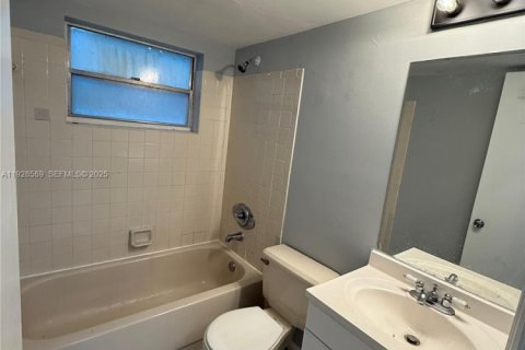 Copropriété à louer à Coral Springs, Floride: 3 chambres, 88.26 m2 № 1988531 - photo 14