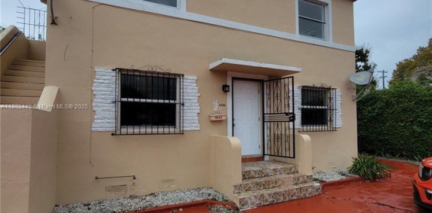 Villa ou maison à Miami, Floride 3 chambres, 111.48 m2 № 1862099