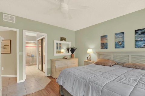 Condominio en venta en Largo, Florida, 2 dormitorios, 114.73 m2 № 2098244 - foto 14
