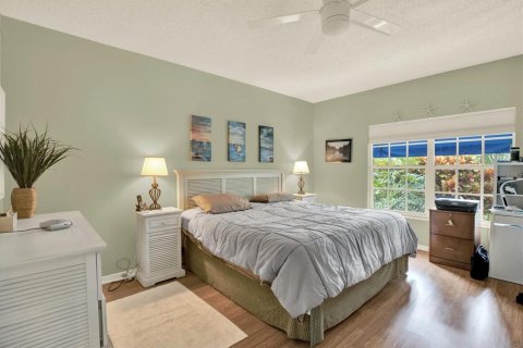 Condominio en venta en Largo, Florida, 2 dormitorios, 114.73 m2 № 2098244 - foto 13