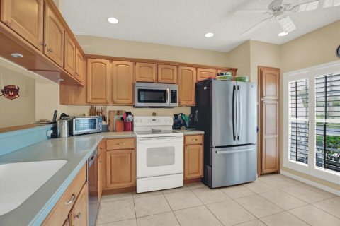 Condominio en venta en Largo, Florida, 2 dormitorios, 114.73 m2 № 2098244 - foto 4