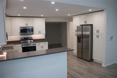 Villa ou maison à louer à Clearwater, Floride: 3 chambres, 123 m2 № 2100269 - photo 5