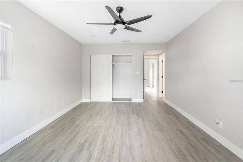 Villa ou maison à louer à Seminole, Floride: 3 chambres, 148.27 m2 № 2149969 - photo 22