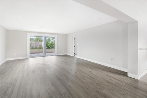 Villa ou maison à louer à Seminole, Floride: 3 chambres, 148.27 m2 № 2149969 - photo 17