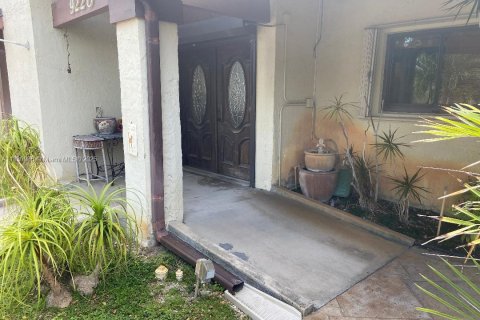 Casa en venta en Miami, Florida, 3 dormitorios, 170.38 m2 № 1832380 - foto 22