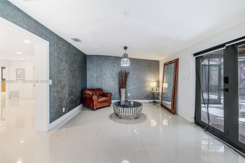House in Fort Lauderdale, Florida 4 bedrooms, 203.83 sq.m. № 2343886 - photo 18