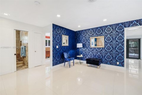 House in Fort Lauderdale, Florida 4 bedrooms, 203.83 sq.m. № 2343886 - photo 12