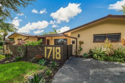 House in Fort Lauderdale, Florida 4 bedrooms, 203.83 sq.m. № 2343886 - photo 5