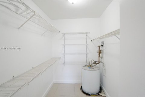 Condominio en venta en Doral, Florida, 2 dormitorios, 92.16 m2 № 1818128 - foto 17