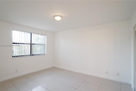 Condominio en venta en Doral, Florida, 2 dormitorios, 92.16 m2 № 1818128 - foto 14