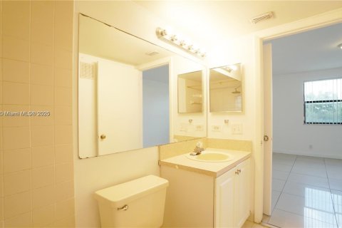Condominio en venta en Doral, Florida, 2 dormitorios, 92.16 m2 № 1818128 - foto 19
