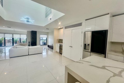 Touwnhouse à vendre à Highland Beach, Floride: 3 chambres, 213.68 m2 № 2146290 - photo 2